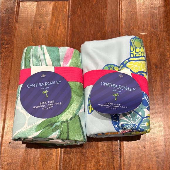 Cynthia Rowley Sand Free Towels with Floral and Turtle Patterns - Picture 1 of 1